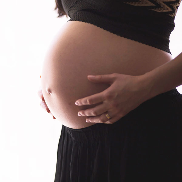 Schwangerenmassagen  - Foto freestocks auf unsplash